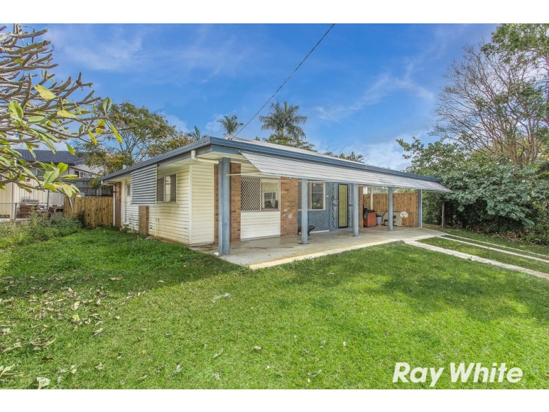 17 Lavercombe Drive, Kallangur QLD 4503
