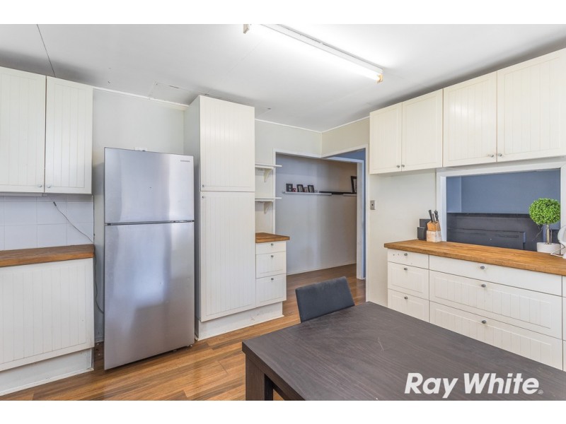 17 Lavercombe Drive, Kallangur QLD 4503