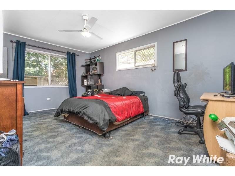 17 Lavercombe Drive, Kallangur QLD 4503