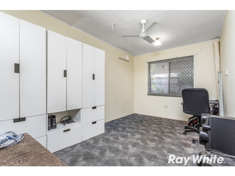 17 Lavercombe Drive, Kallangur QLD 4503