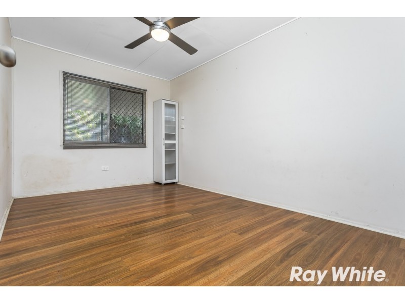 17 Lavercombe Drive, Kallangur QLD 4503