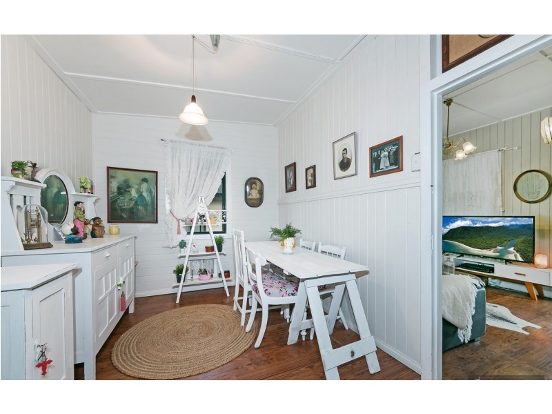 14 Reid Street, Petrie QLD 4502