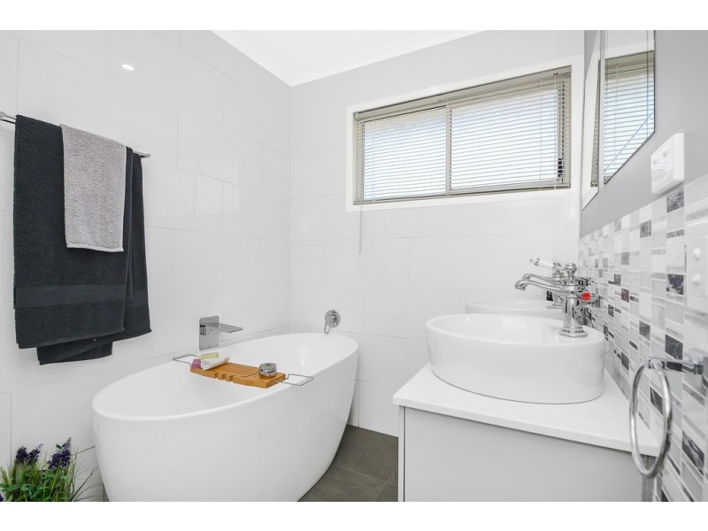 15 Boyanda Drive, Kallangur QLD 4503