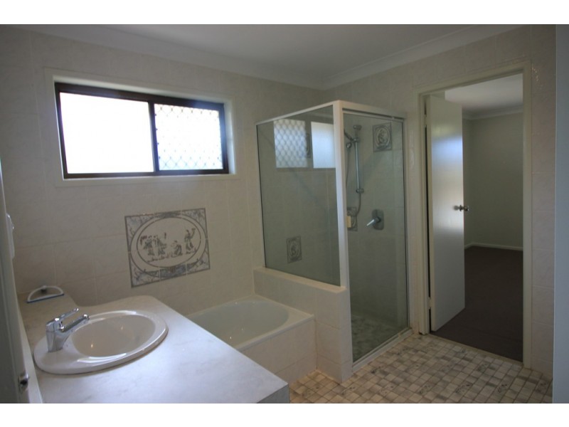 31 Andracia Street, Kallangur QLD 4503