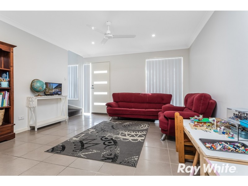 9/2 Lemur Parade, Dakabin QLD 4503