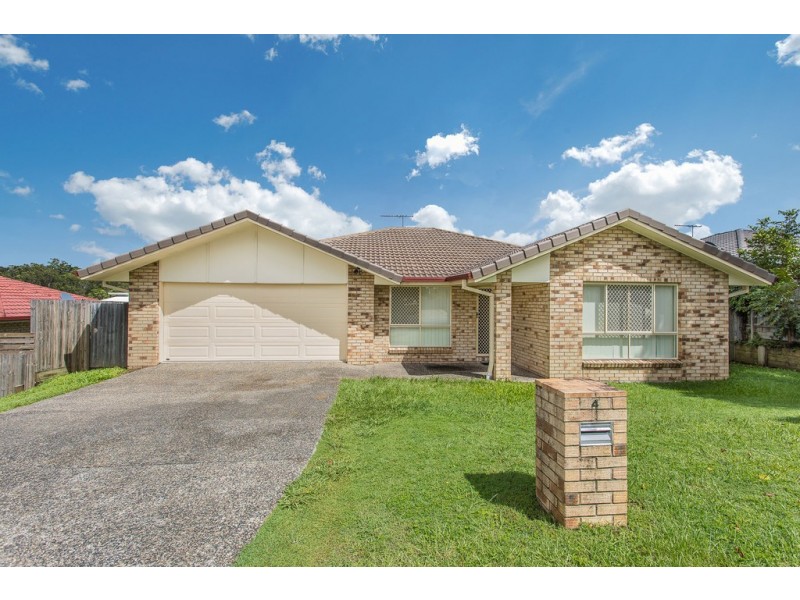 4 Outlook Court, Kallangur QLD 4503