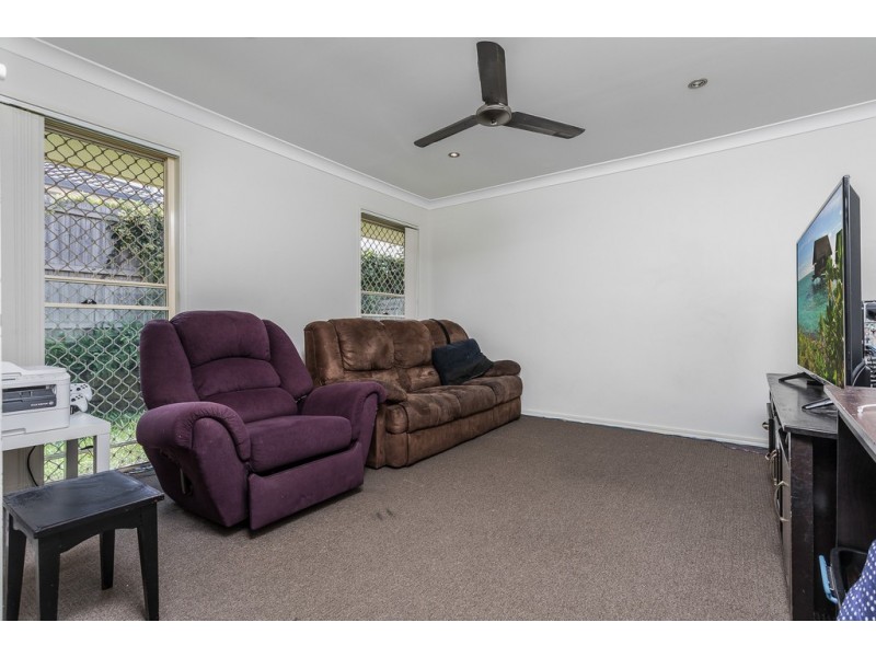 4 Outlook Court, Kallangur QLD 4503
