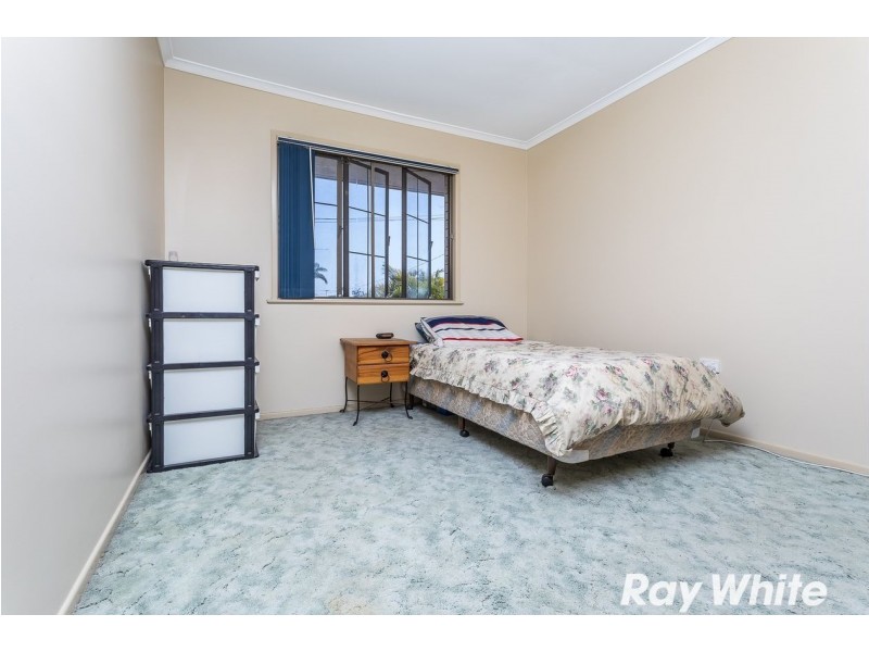 6 ARRAKUNE CRESCENT, Kallangur QLD 4503
