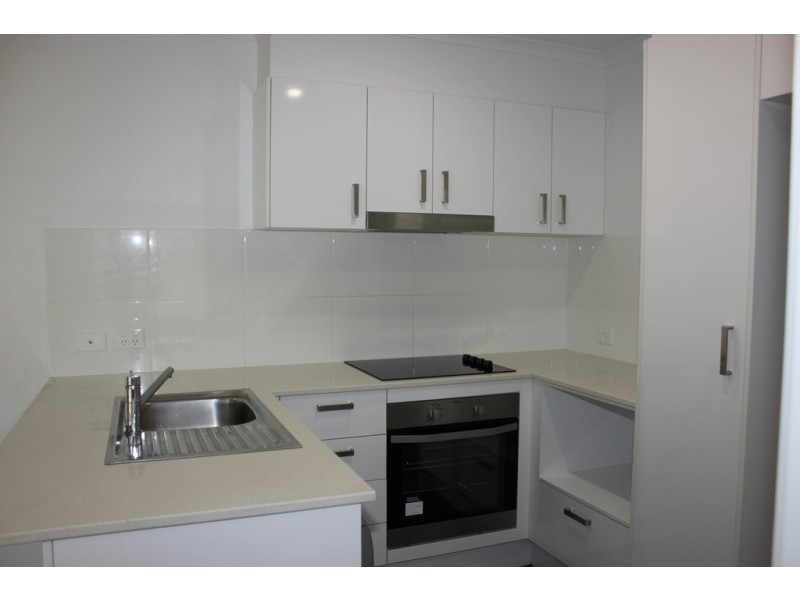 2/21 Cronin Street, Morayfield QLD 4506