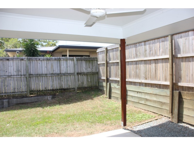 2/21 Cronin Street, Morayfield QLD 4506