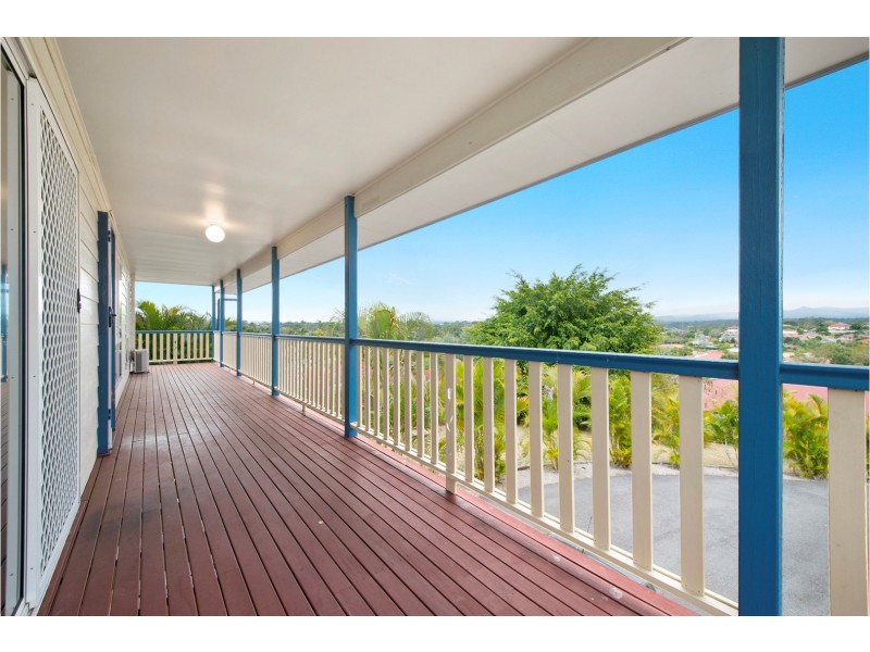 6 Feldsman Crt, Petrie QLD 4502