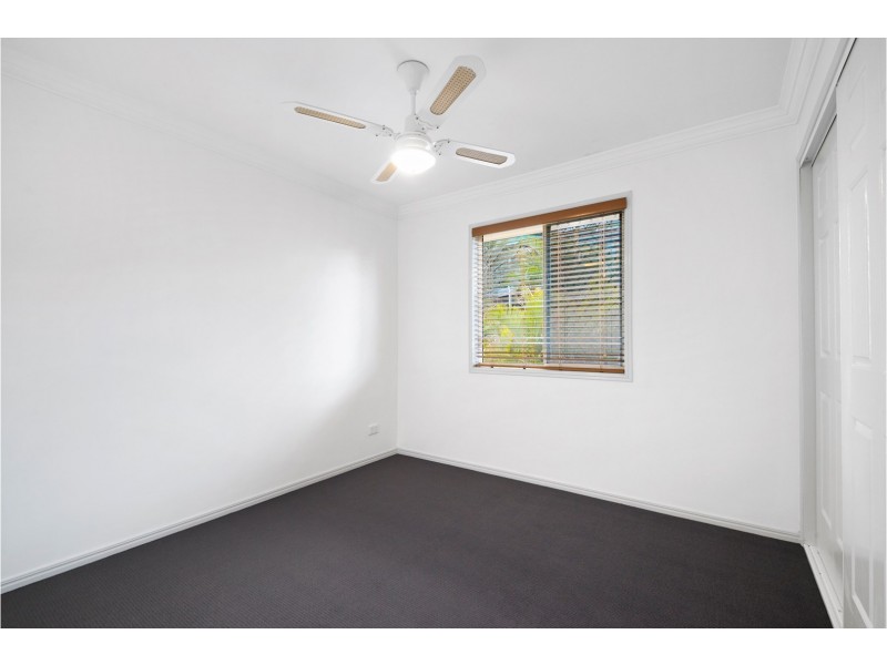 6 Feldsman Crt, Petrie QLD 4502