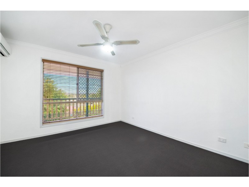 6 Feldsman Crt, Petrie QLD 4502