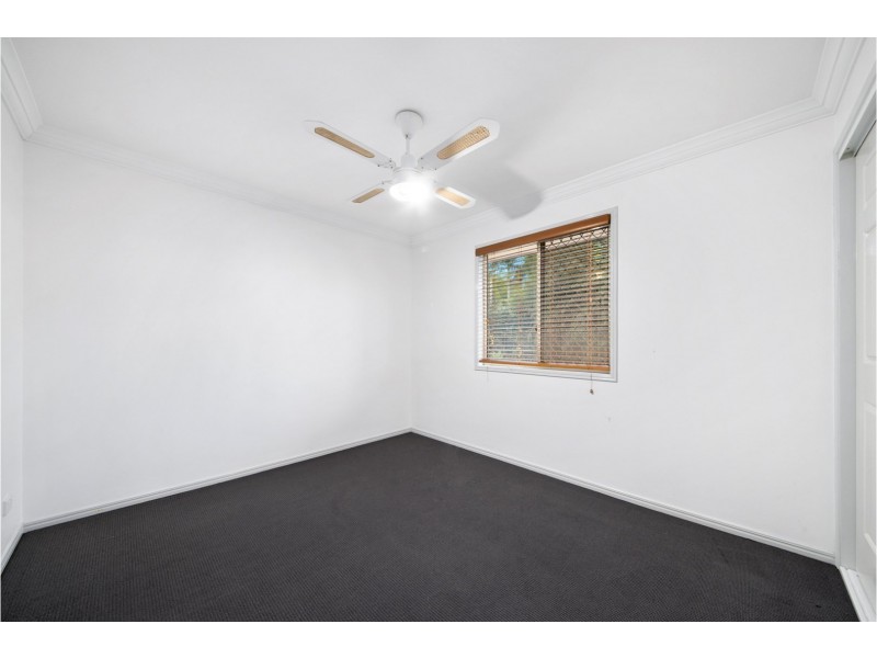 6 Feldsman Crt, Petrie QLD 4502