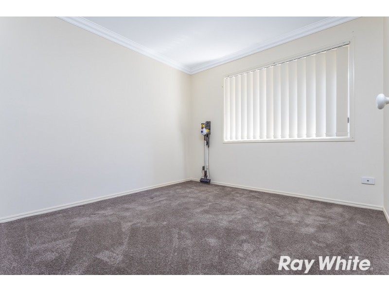 4 Faraday Ct, Kallangur QLD 4503