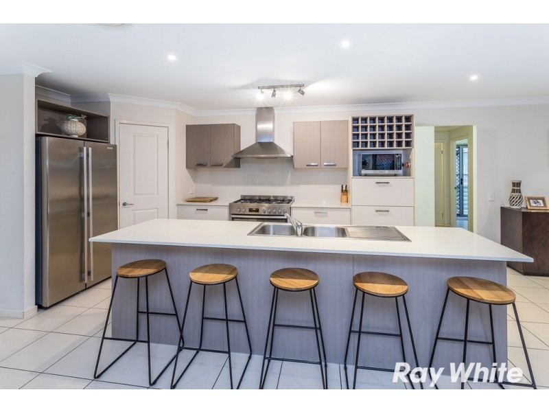 11 Diane Parade, Kallangur QLD 4503