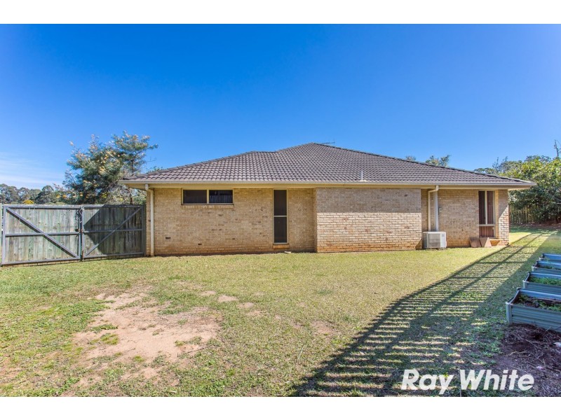 5 Cornelian Court, Kallangur QLD 4503