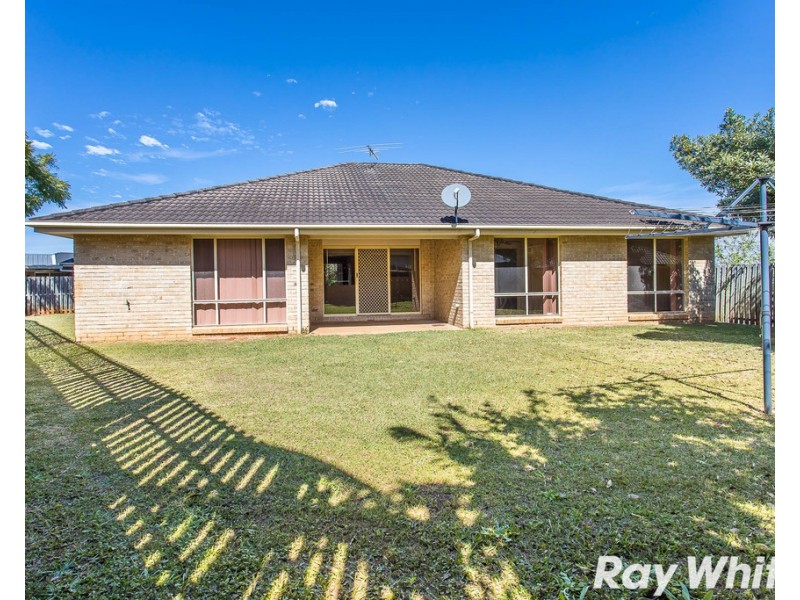 5 Cornelian Court, Kallangur QLD 4503