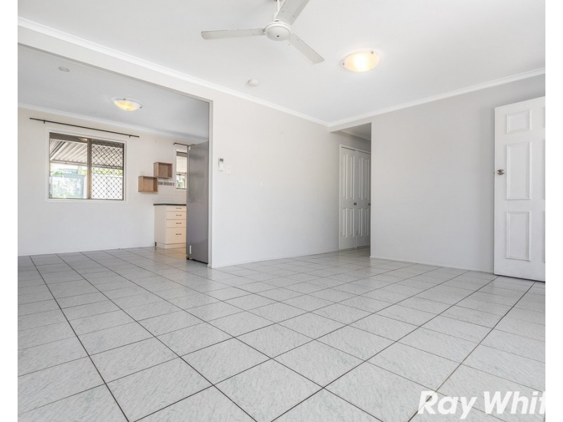 14 Warrimoo Drive, Petrie QLD 4502