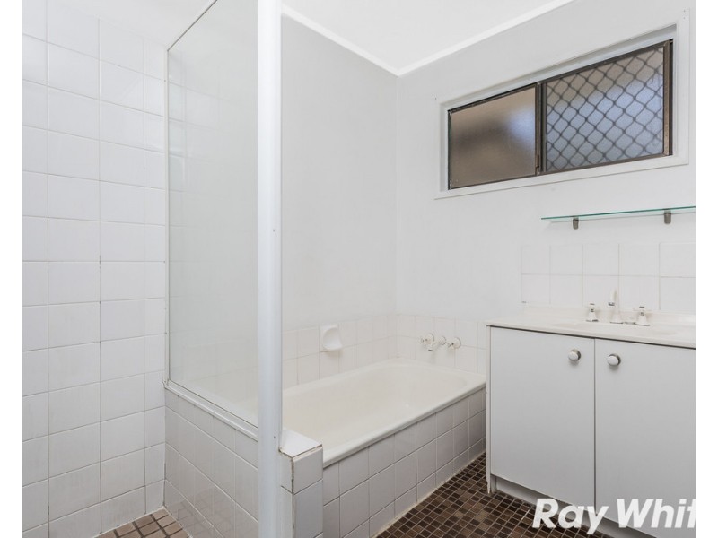 14 Warrimoo Drive, Petrie QLD 4502