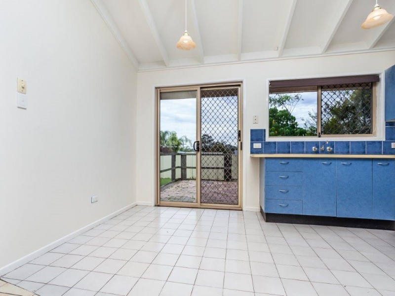 10 Ravenscraig Court, Kallangur QLD 4503