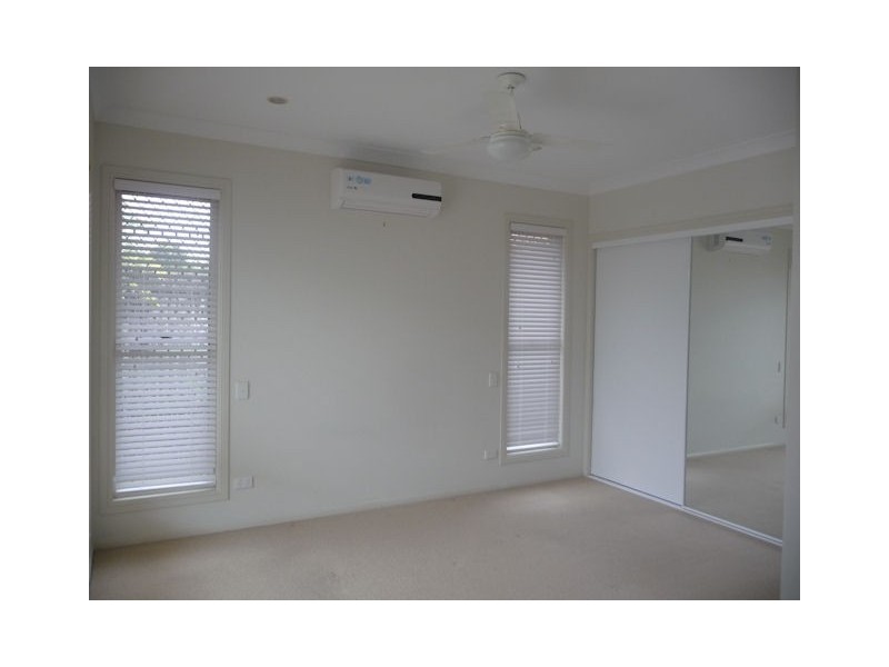 24 Alexandra Avenue, North Lakes QLD 4509