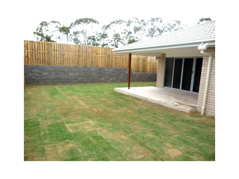28 Bellthorpe Cct, Kallangur QLD 4503