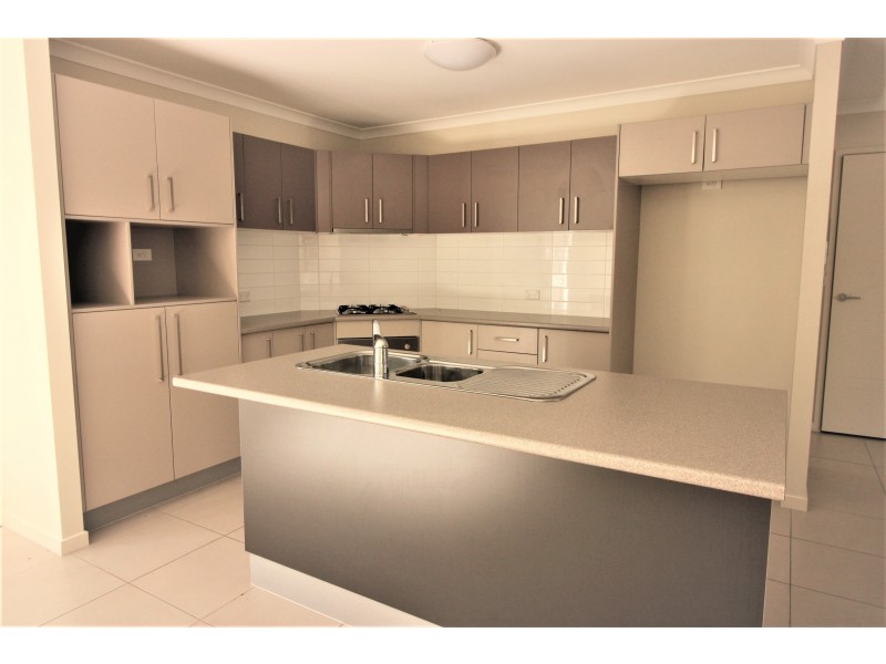 7 Essencia Avenue, Dakabin QLD 4503