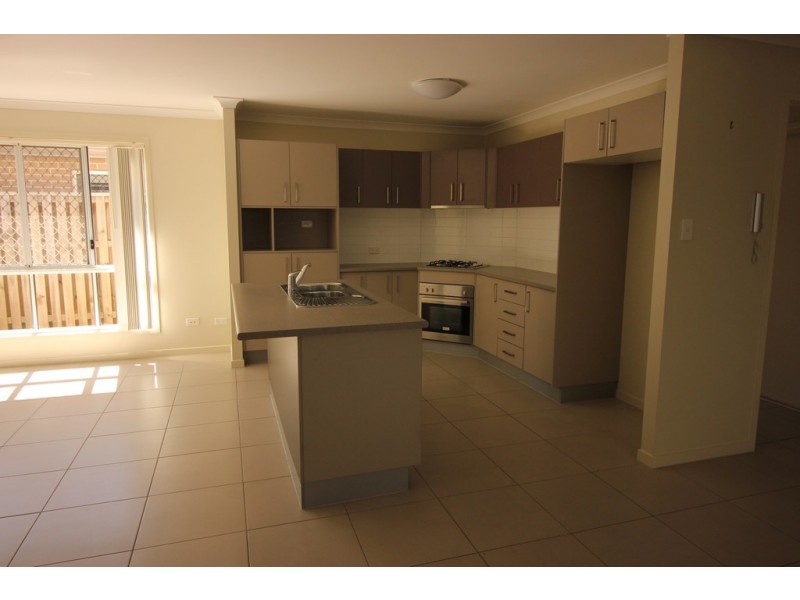 7 Essencia Avenue, Dakabin QLD 4503