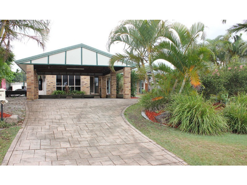 4 Glenbrae Ct, Petrie QLD 4502