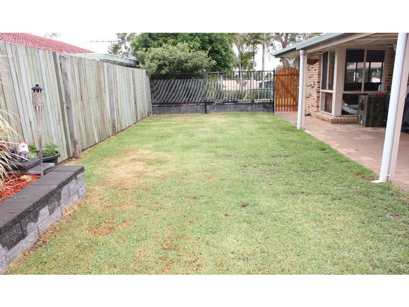 4 Glenbrae Ct, Petrie QLD 4502