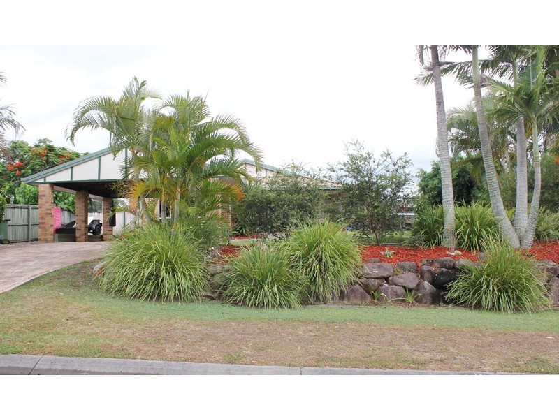 4 Glenbrae Ct, Petrie QLD 4502