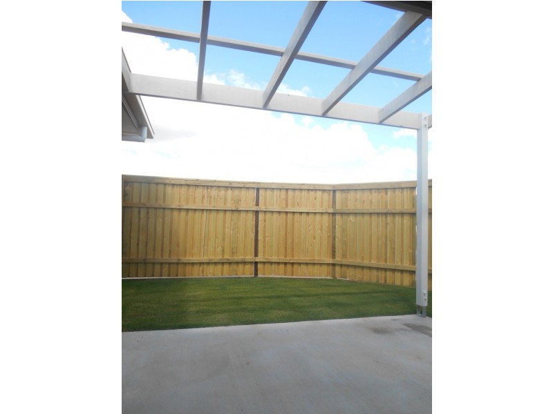 40 Olsen Circuit, Kallangur QLD 4503