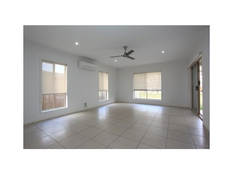 85 Nutmeg Drive, Griffin QLD 4503