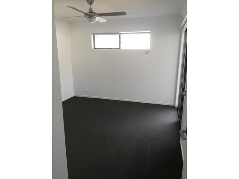 2/39 Mistral Crescent, Griffin QLD 4503