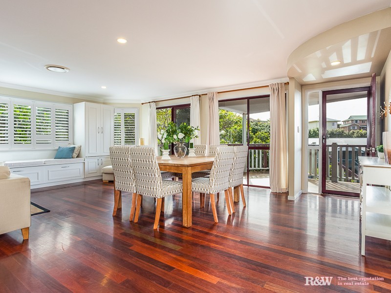 10 midson Street, Petrie QLD 4502