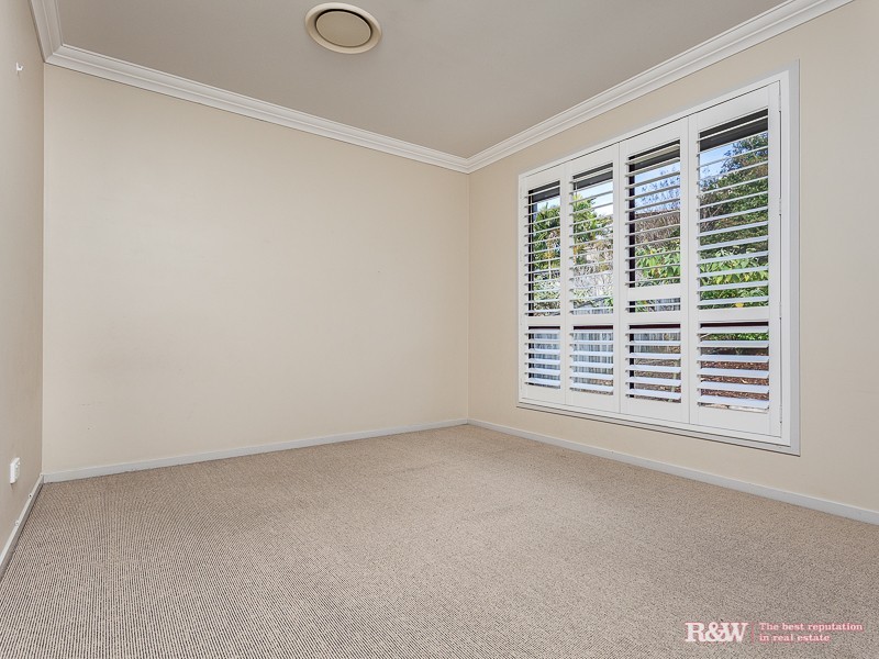 10 midson Street, Petrie QLD 4502