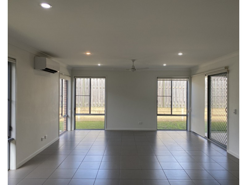 11 Stillwater Street, Mango Hill QLD 4509