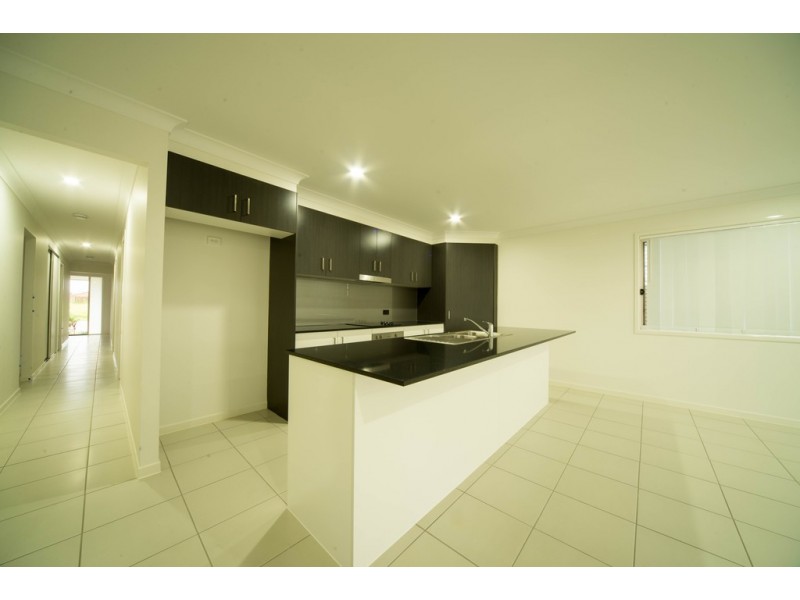 12 Dalray Street, Kallangur QLD 4503