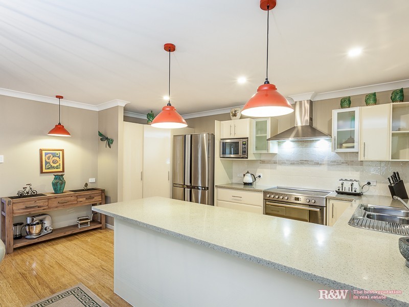 18 Rosenlund Street, Kallangur QLD 4503