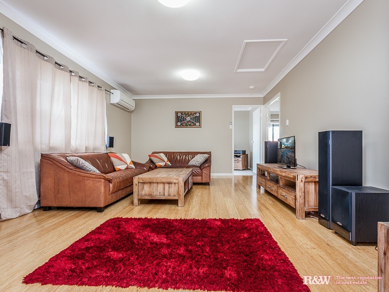 18 Rosenlund Street, Kallangur QLD 4503