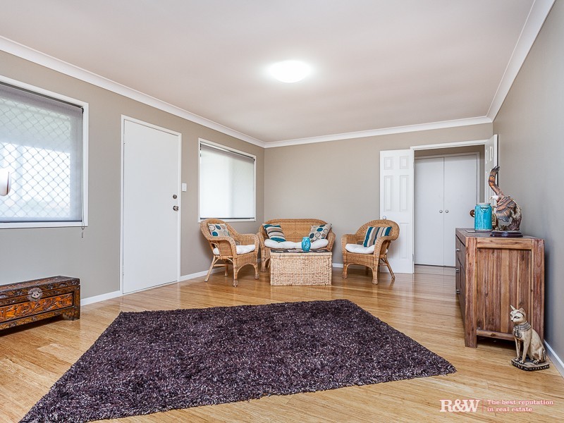 18 Rosenlund Street, Kallangur QLD 4503