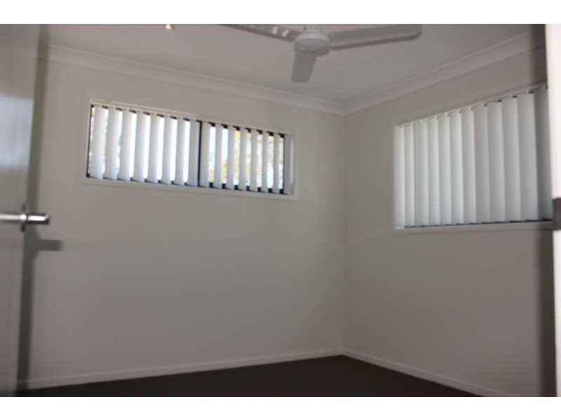 6/15 Ashley court, Kallangur QLD 4503