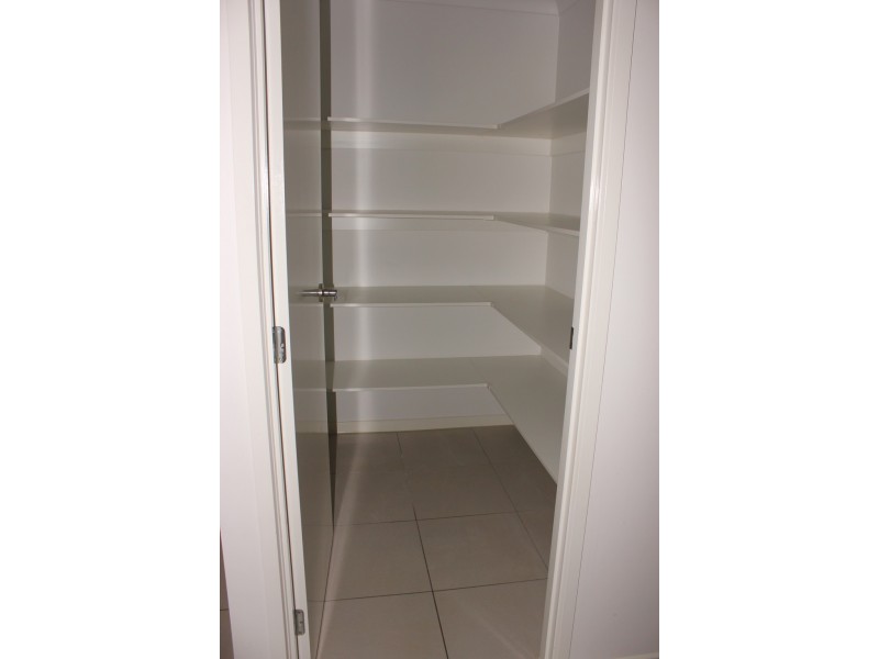 68 Surround St, Dakabin QLD 4503