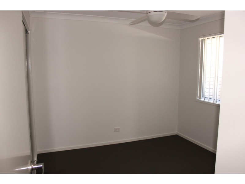 68 Surround St, Dakabin QLD 4503