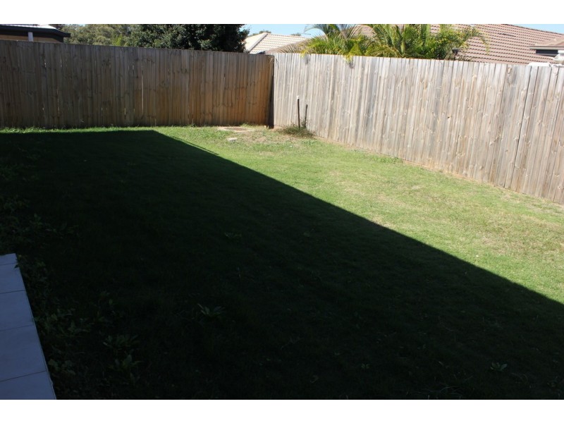 68 Surround St, Dakabin QLD 4503