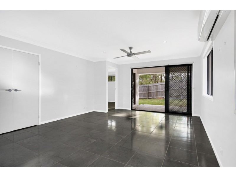 2/3 Ostria Crt, Griffin QLD 4503