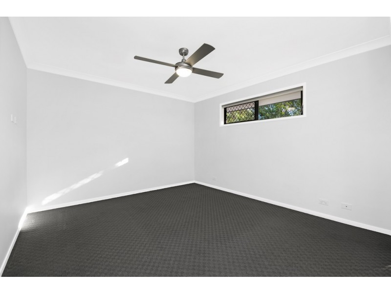 2/3 Ostria Crt, Griffin QLD 4503