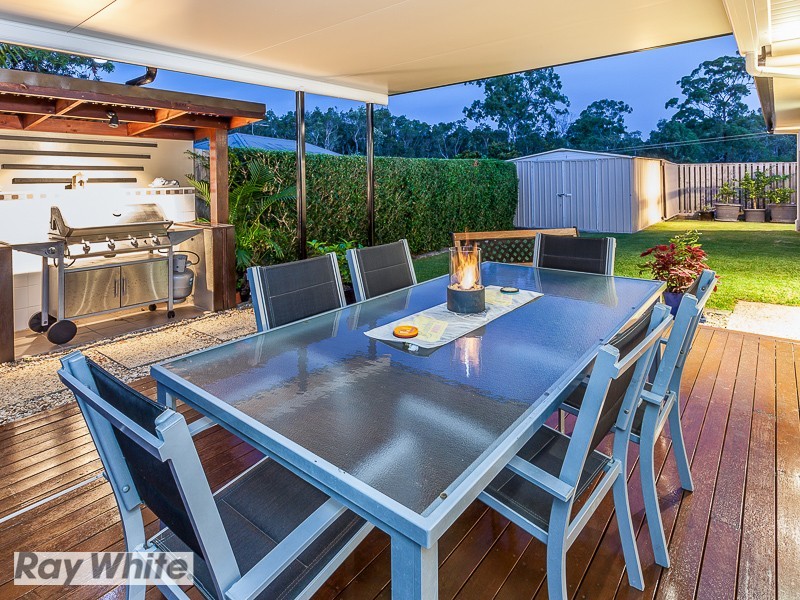 6 Lilly Crescent, Kallangur QLD 4503