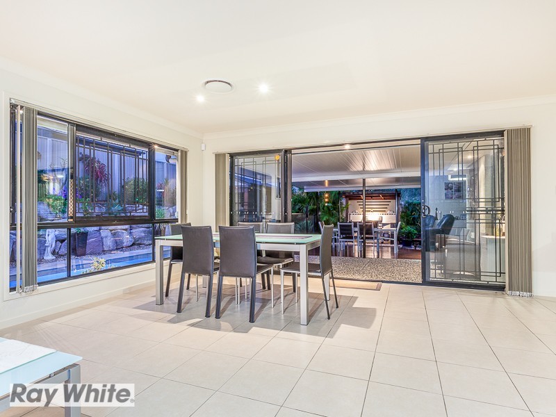 6 Lilly Crescent, Kallangur QLD 4503